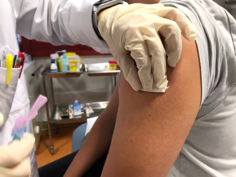 Cambios en las vacunas del SERGAS: los mayores de 65 tendrán el refuerzo contra la gripe