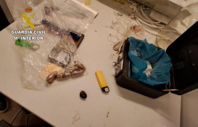 Sustancias incautadas en un operativo en Vilanova de Arousa (Pontevedra).