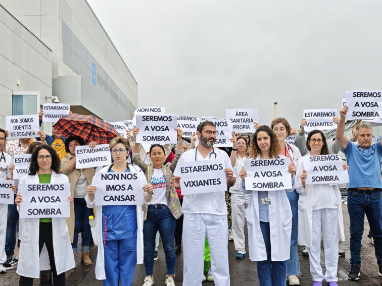 Tregua de sanitarios en A Mariña después de más de un mes de protestas en el hospital de Burela