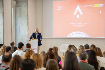 David Regades en el acto de clausura de ViaExterior.
