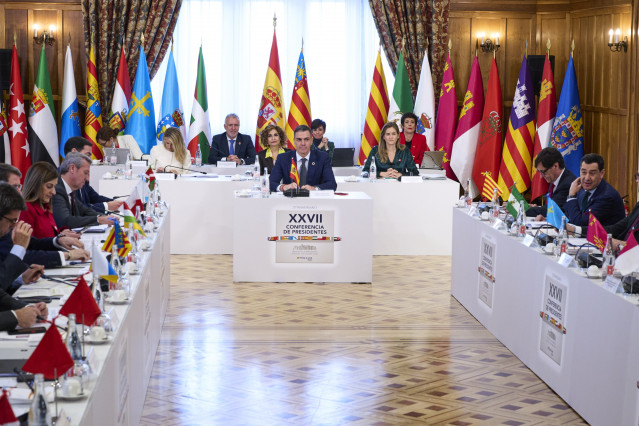 Archivo - El presidente del Gobierno, Pedro Sánchez, durante la XXVII Conferencia de Presidentes, en el Palacio de la Magdalena, a 13 de diciembre de 2024, en Santander, Cantabria (España). La conferencia se celebra tras más de dos años sin convocarse, en