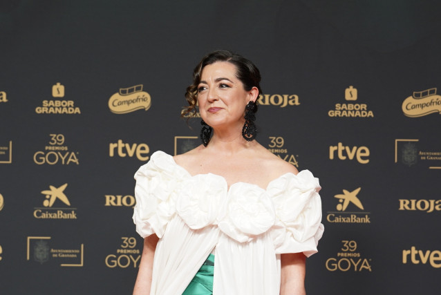 Archivo - La actriz Lucía Veiga posa en la alfombra roja de la 39º edición de los Premios Goya, en el Palacio de Exposiciones y Congresos de Granada, a 8 de febrero de 2025, en Granada, Andalucía