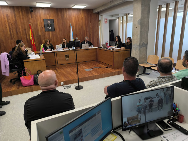El exalcalde pedáneo de Bembrive (Vigo), Roberto Ballesteros, junto  a otros tres acusados, en un nuevo juicio por delitos de falsedad, prevaricación  y malversación. A 2 de junio de 2025.
