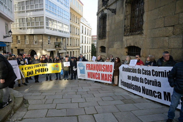 Archivo - Protesta reclamando la Casa Cornide