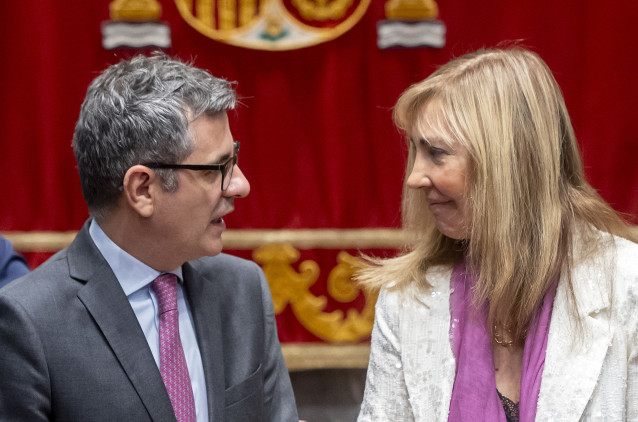 El ministro de la Presidencia, Relaciones con las Cortes y Justicia, Félix Bolaños y la presidenta del Tribunal Supremo y del Consejo General del Poder Judicial, María Isabel Perelló