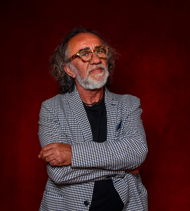 Archivo - El cantante Teo Cardalda posa para Europa Press, a 9 de mayo de 2024, en Madrid (España). José Teodomiro Cardalda Gestoso es un músico español conocido por su pertenencia a los grupos musicales Golpes Bajos y Cómplices.