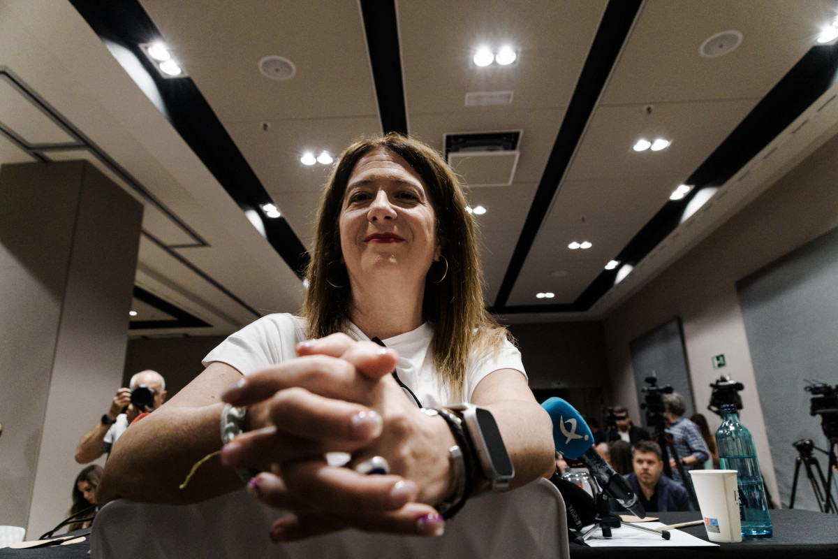 La exmilitante socialista Leire Díez durante una rueda de prensa, en el Hotel Novotel, a 4 de junio de 2025, en Madrid (España).