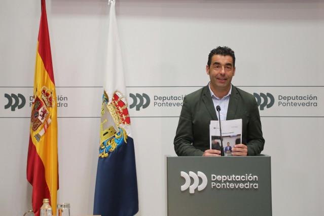 El presidente provincial, Luis López, en la rueda de prensa tras la junta de gobierno, a 6 de junio de 2025.