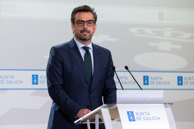 El conselleiro de Presidencia, Xustiza e Deportes, Diego Calvo, en rueda de prensa tras el Consello de la Xunta.