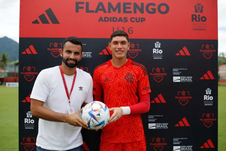 El Celta de Vigo negocia el fichaje del joven brasileño Caio Barone para reforzar su portería