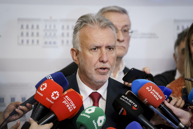 Archivo - El ministro de Política Territorial y Memoria Democrática, Ángel Víctor Torres