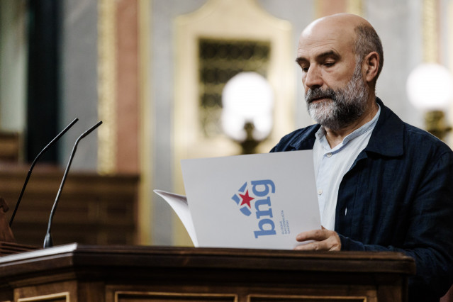 El diputado de BNG Néstor Rego interviene durante un pleno en el Congreso de los Diputados, a 27 de mayo de 2025, en Madrid
