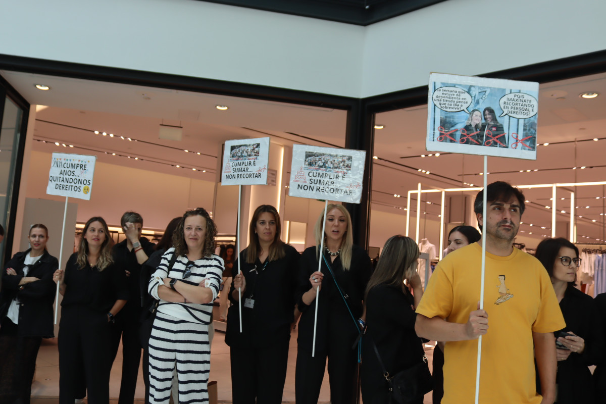 Concentraciu00f3n en Zara as Cancelas