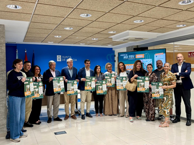 Presentación de la campaña 'Merca no teu comercio'.