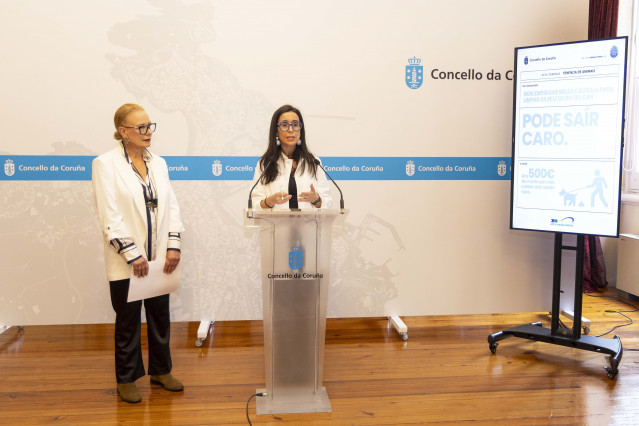 El Ayuntamiento de A Coruña presenta una campaña sobre la recogida de deposiciones de perros