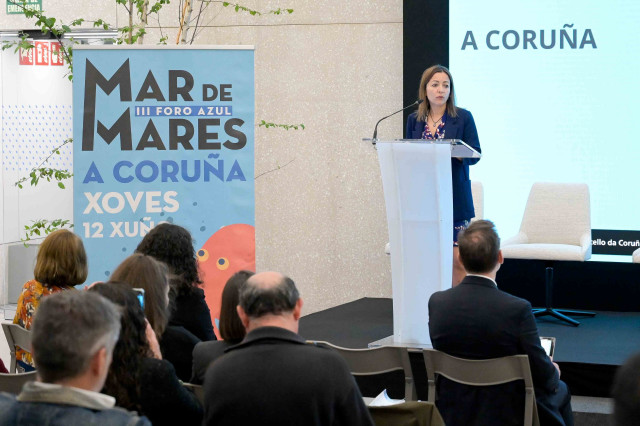 La conselleira do Mar, Marta Villaverde,  en el foro 'Mar de Mares'