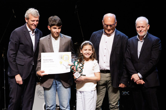 El presidente de la Xunta, Alfonso Rueda, asiste a los Premios Voz Natura y Prensa-Escuela do curso 2024-2025