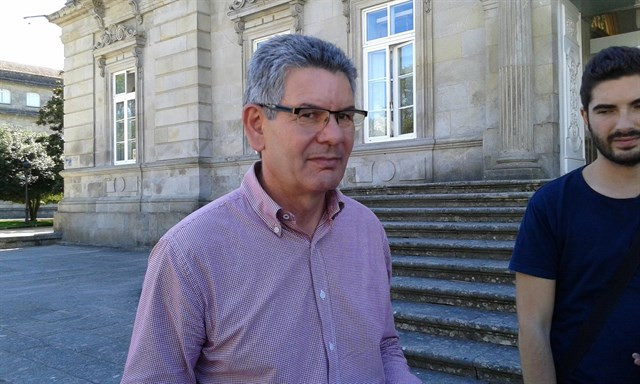 ​Santos Héctor insta a Leiceaga e Cancela a que 