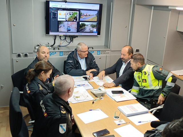 Reunión del Puesto de Mando Avanzado para coordinar el dispostivo que velará por la seguridad en 'O Son do Camiño'