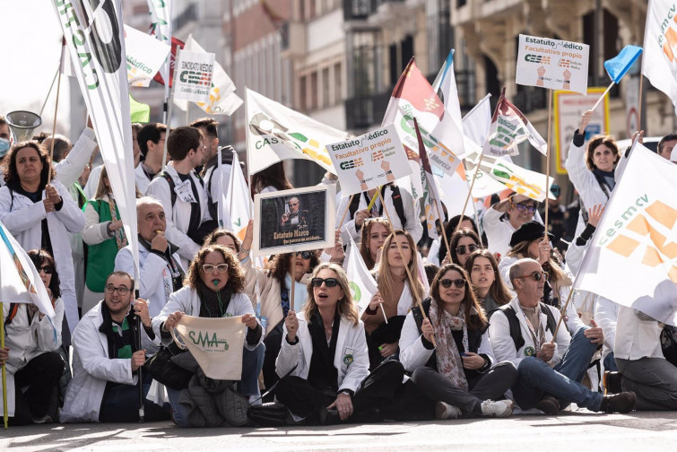 Sanidade cifra en poco más de un 15% el seguimiento en la huelga de médicos por el Estatuto Marco