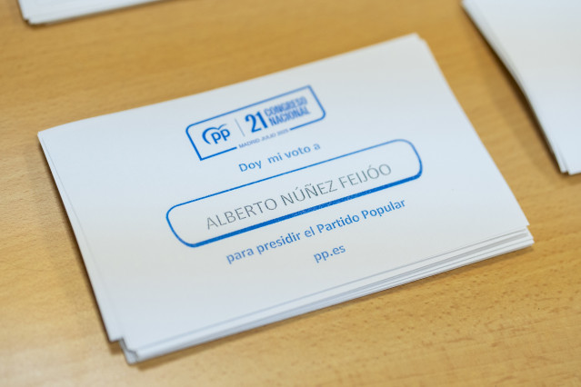 Papeleta de apoyo a Feijóo.