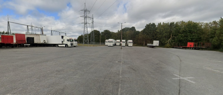 Detienen a un anciano en Vilalba por clavar puntas en ruedas de 19 camiones y causar daños por valor de 16.000 €