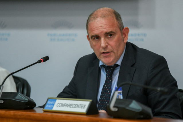 El director xeral de Asistencia Sanitaria do Servizo Galego de Saúde, Alfredo Silva,en el Parlamento