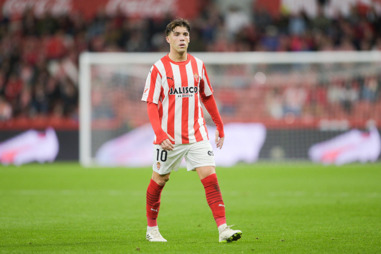 Los caminos de ida y vuelta en el mercado de fichajes de Deportivo de La Coruña y Sporting de Gijón