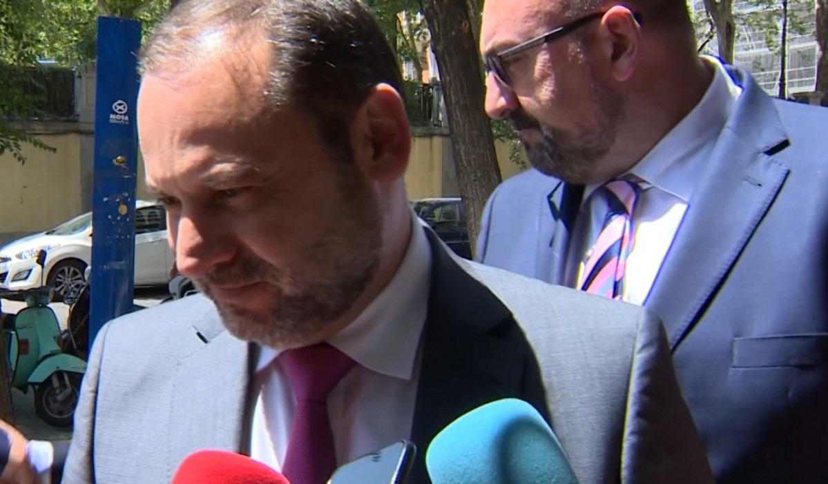 u00c1balos y Koldo saliendo a declarar del juzgado este lunes