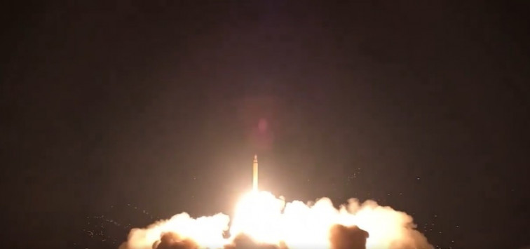 Irán ataca Estados Unidos mediante misiles contra su base en Doha (vídeos)