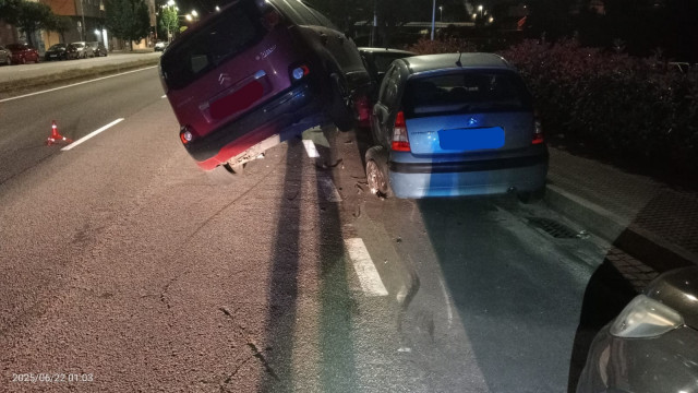 Imagen del vehículo tras el accidente.