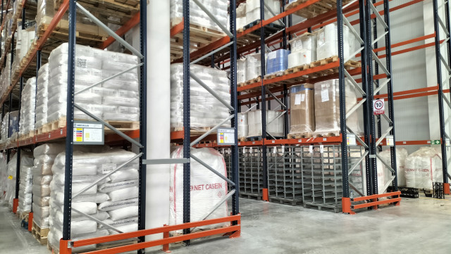 Empresa, industria, logística, almacén, fábrica.