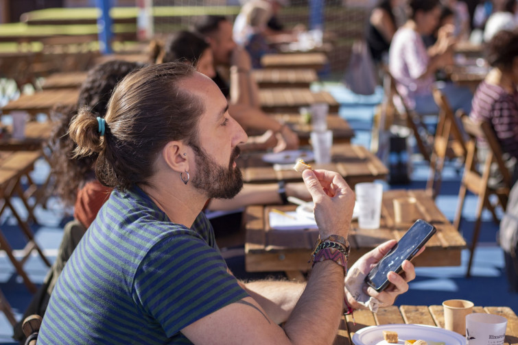 De cómo el ketchup de abruñeiro puede mitigar los incendios forestales en Galicia