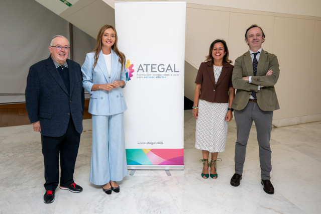 La conselleira de Política Social e Igualdade, Fabiola García, visita Ategal