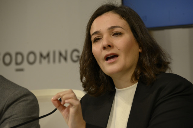 Archivo - La presidenta ejecutiva de Adolfo Domínguez, Adriana Domínguez, durante la presentación de resultados del ejercicio 2023/24 de Adolfo Domínguez, en su sede central, a 26 de abril de 2024, en San Cibrao das Viñas, Ourense, Galicia (España). Adolf