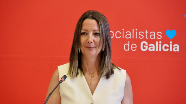La secretaria de Organización del PSdeG, Lara Méndez, en rueda de prensa.