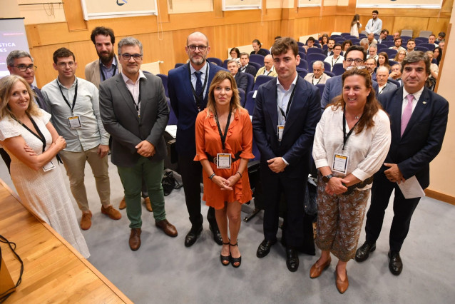 Más de 80 directivos del ámbito de la logística procedentes de toda España han asistido al IV Foro de Logística y Operaciones en la sede de la Autoridad Portuaria de A Coruña