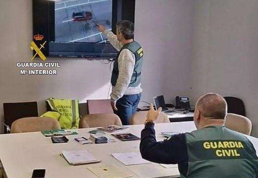 Agentes de la Guardia Civil.