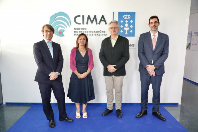 La Conselleira do Mar, Marta Villaverde, y el conselleiro de Facenda e Administración Pública, Miguel Corgos.