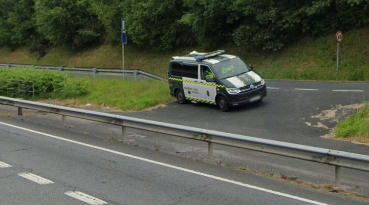 Accidente mortal al salirse una moto de la nacional VI en la circunvalación Lugo - O Ceao