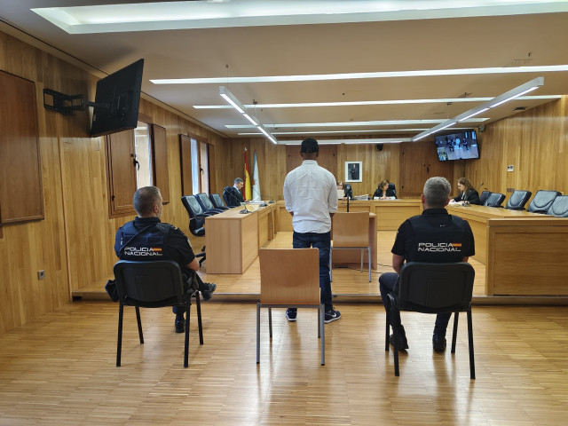 Acusado por violación en la Audiencia Provincial de Lugo.