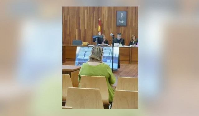 Educadora social juzgada en Vigo por abusos sexuales continuados a una menor.