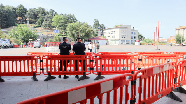Control de acceso al Ayuntamiento de Vigo este jueves 3 de julio de 2025.