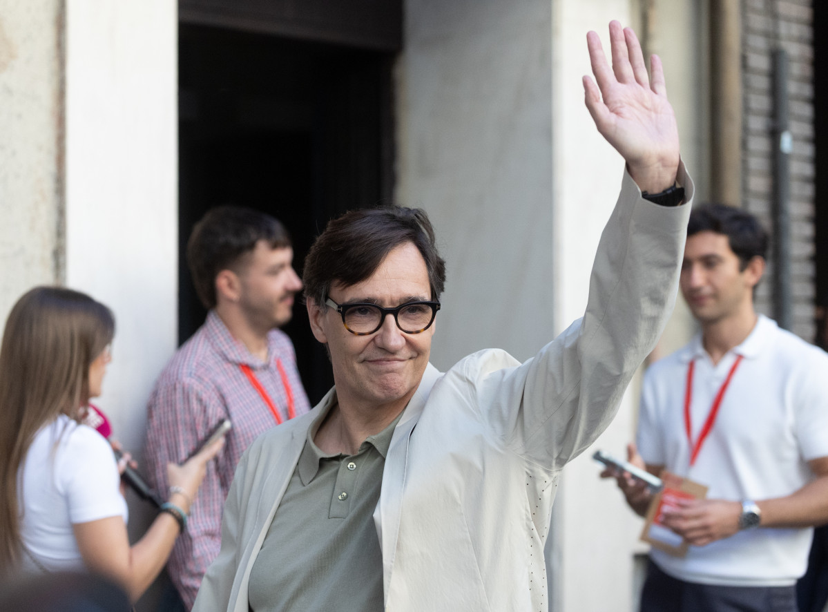 EuropaPress 6841023 presidente generalitat catalunya salvador illa llegada reunion comite