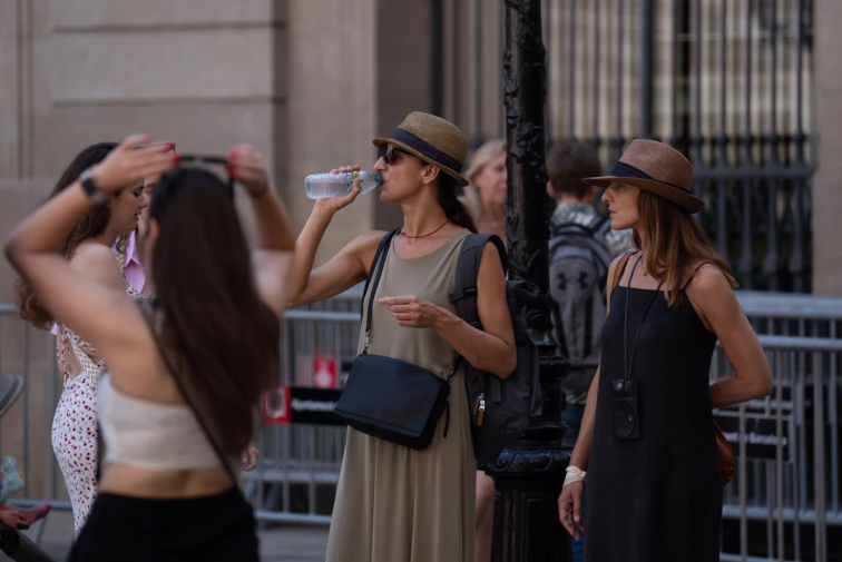 La población catalana enfrenta las consecuencias de la ola de calor