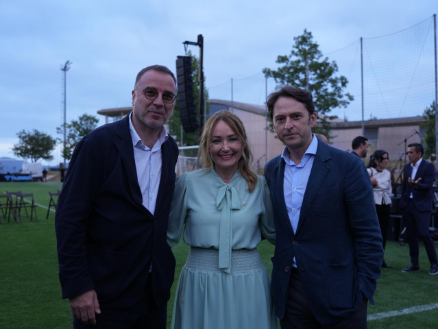 Presidente y CEO de Metrodora junto a la presidenta del Celta en la colocación de la primera piedra de Celta360, a 11 de julio de 2025.