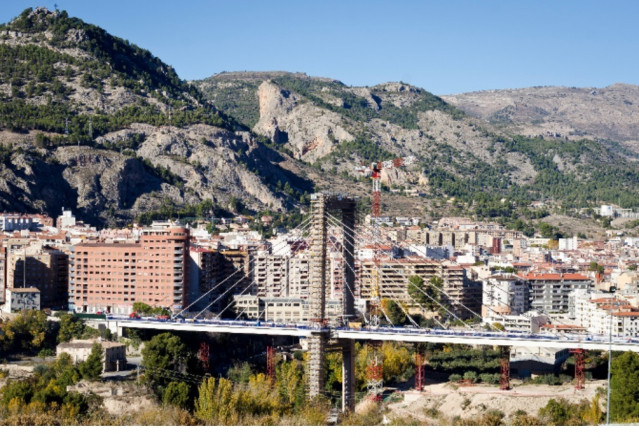 Archivo - Viaducto Fernando Reig en la carretera N-340, en Alcoy