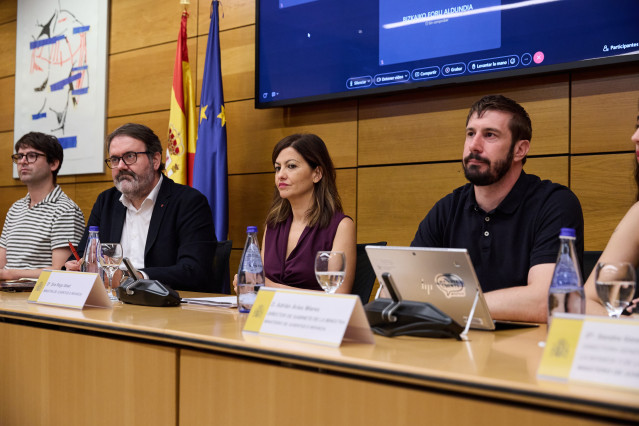 La ministra de Juventud e Infancia, Sira Rego, preside la Conferencia Sectorial de Infancia y Adolescencia sobre el reparto de menores no acompañados, en el Ministerio de Sanidad y Derechos Sociales, a 17 de julio de 2025, en Madrid (España).