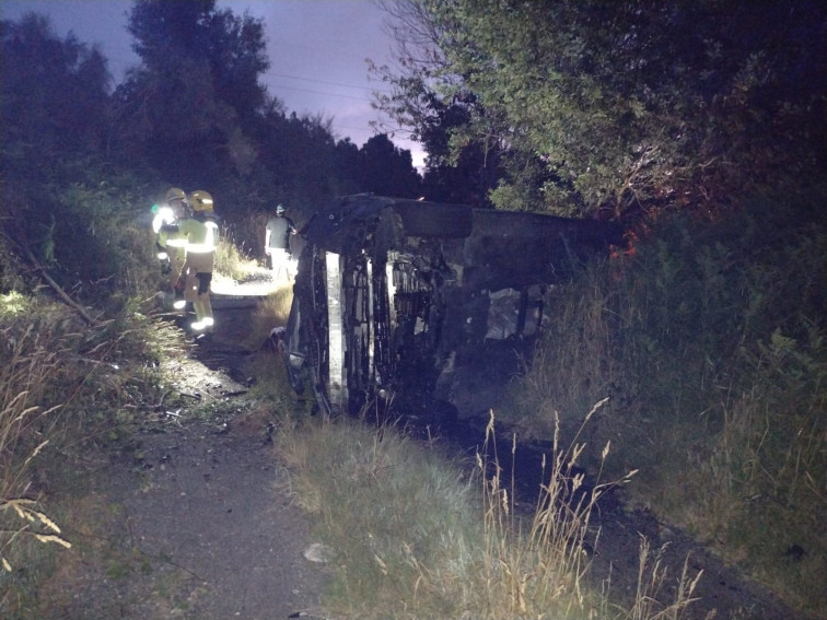 Heridas tres personas en una salida de vía en Rois