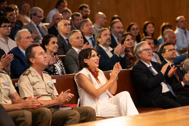 La conselleira María Jesús Lorenzana en una jornada con sectores de defensa y aeroespacial